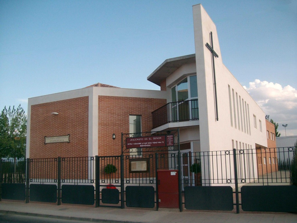Instalaciones de la iglesia · fotografía 19